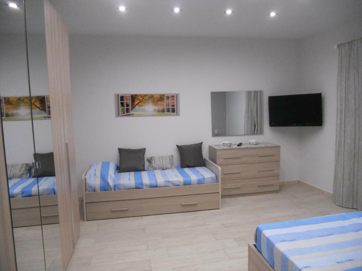 Casa Vacanze  ATHENA Syracuse Exterior foto