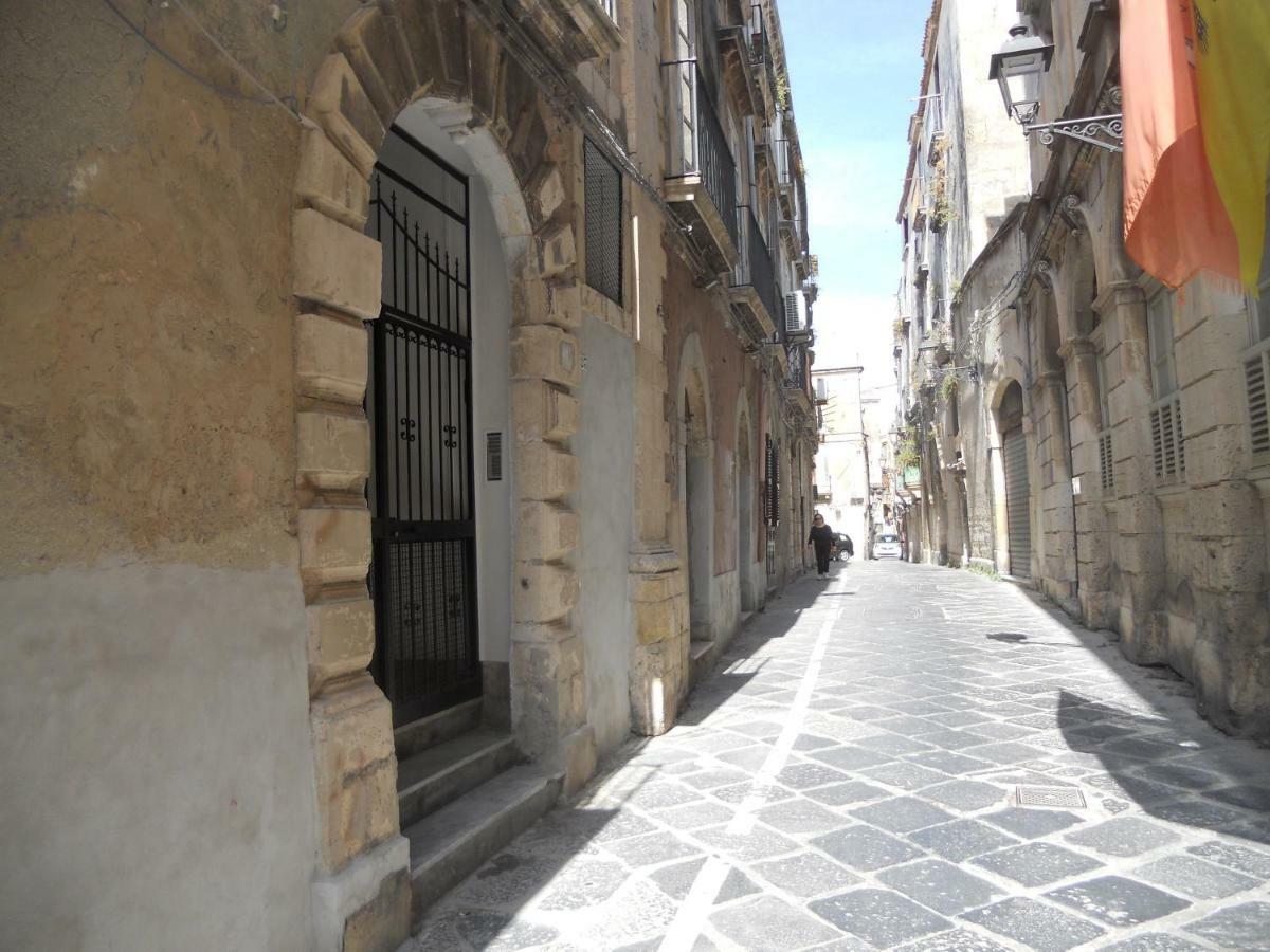 Casa Vacanze  ATHENA Syracuse Exterior foto